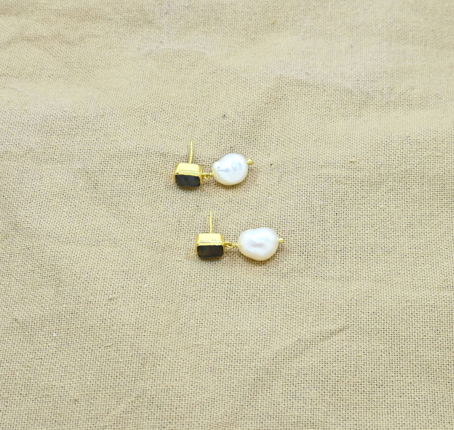 Freya Earrings Gold - Pearl & Labradorite