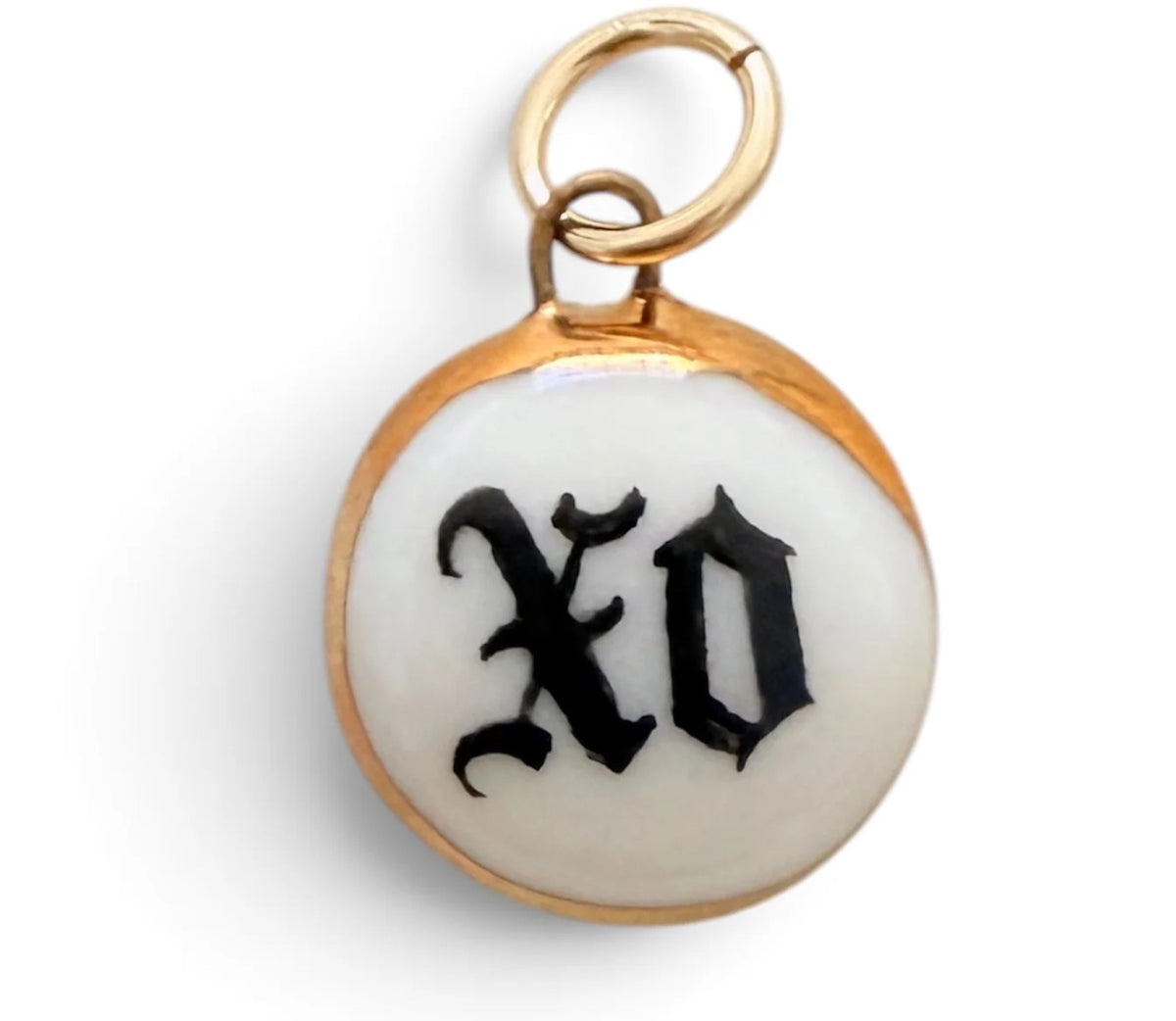 XO- Old English Small Circle (black)