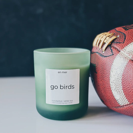 GO BIRDS CANDLE