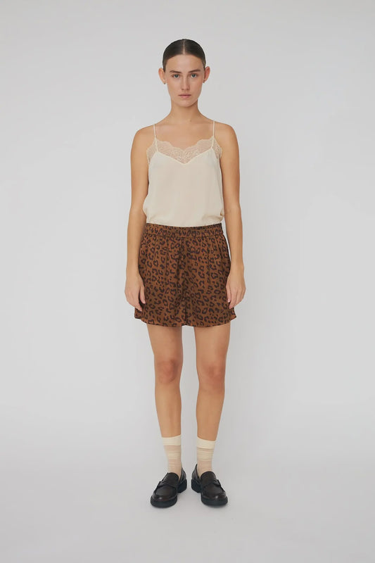 ANIMAL PRINTED SILK SHORTS