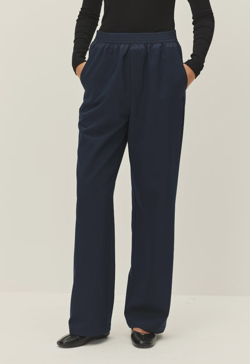 Clair Pant - Navy