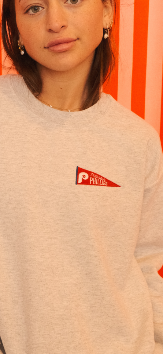 PHILS PENNANT CREWNECK